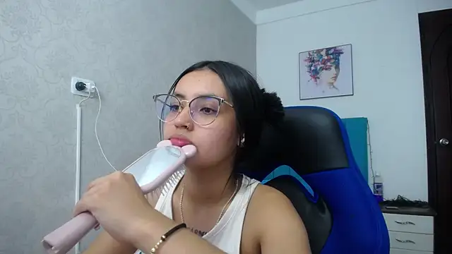 antonella sweetlittle online show from 01/15/25, 06:40