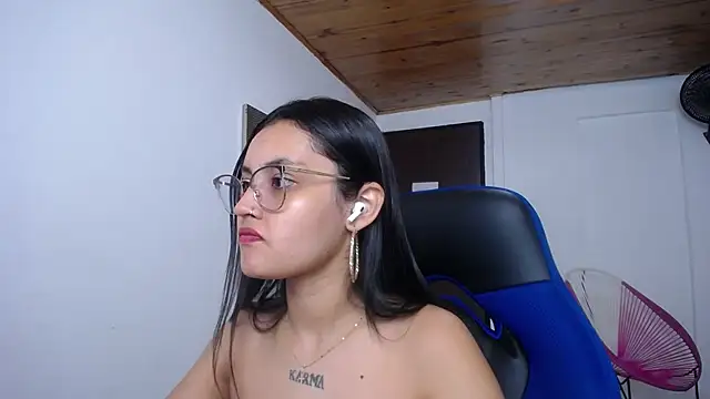 Snapshot of antonella_sweetlittle chatting on 09/23/25, 12:41 antonella sweetlittle online show from 09/23/25, 12:41