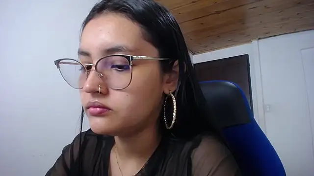 Snapshot of antonella_sweetlittle chatting on 09/28/25, 12:21 antonella sweetlittle online show from 09/28/25, 12:21