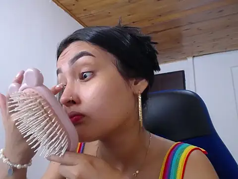 Snapshot of antonella_sweetlittle chatting on 10/04/25, 12:36 antonella sweetlittle online show from 10/04/25, 12:36