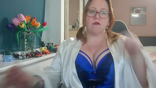 NikiDeeOfficial online show from 06/07/26, 08:56