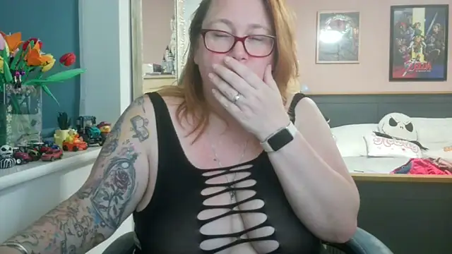 NikiDeeOfficial online show from 06/10/26, 09:35