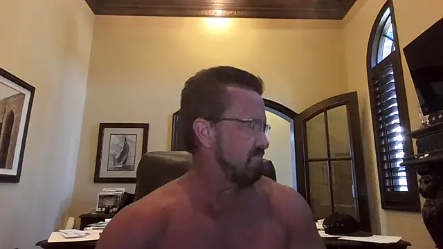 Snapshot of sluttydylan chatting on 09/16/25, 04:30 sluttydylan online show from 09/16/25, 04:30