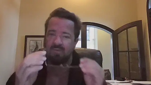 Snapshot of sluttydylan chatting on 09/22/25, 04:09 sluttydylan online show from 09/22/25, 04:09