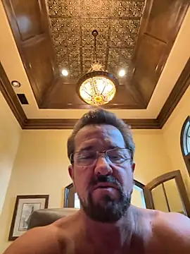 Snapshot of sluttydylan chatting on 10/13/25, 08:31 sluttydylan online show from 10/13/25, 08:31