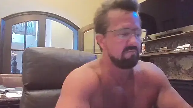 Snapshot of sluttydylan chatting on 10/17/25, 11:51 sluttydylan online show from 10/17/25, 11:51