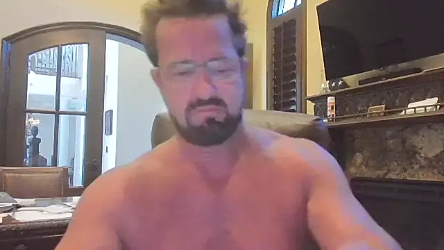 Snapshot of sluttydylan chatting on 10/18/25, 05:25 sluttydylan online show from 10/18/25, 05:25