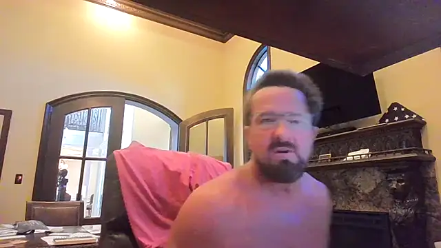 Snapshot of sluttydylan chatting on 10/28/25, 05:48 sluttydylan online show from 10/28/25, 05:48