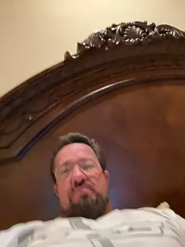 Snapshot of sluttydylan chatting on 10/30/25, 04:03 sluttydylan online show from 10/30/25, 04:03