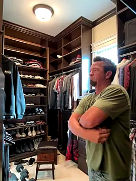 Snapshot of sluttydylan chatting on 11/16/25, 09:31 sluttydylan online show from 11/16/25, 09:31