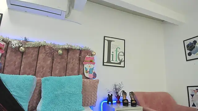 KathyShine online show from 12/11/24, 11:51