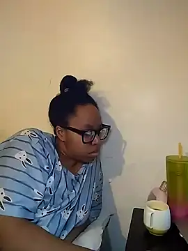 Snapshot of madamsensuale chatting on 01/03/25, 10:19 madamsensuale online show from 01/03/25, 10:19