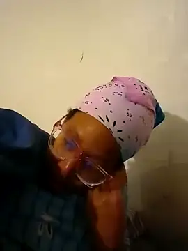 Snapshot of madamsensuale chatting on 01/09/25, 03:26 madamsensuale online show from 01/09/25, 03:26