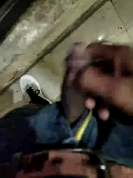 Snapshot of cumshotboy01 chatting on 10/24/25, 12:12 cumshotboy01 online show from 10/24/25, 12:12