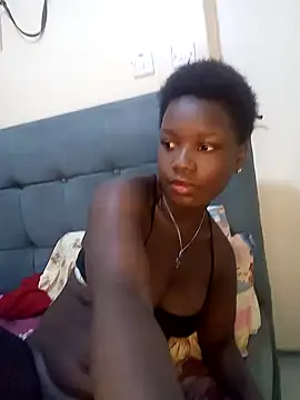 Snapshot of Layla_Amish1 chatting on 01/10/25, 06:42 Layla Amish1 online show from 01/10/25, 06:42