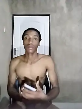 Snapshot of FullyxLoaded chatting on 01/08/25, 04:54 FullyxLoaded online show from 01/08/25, 04:54