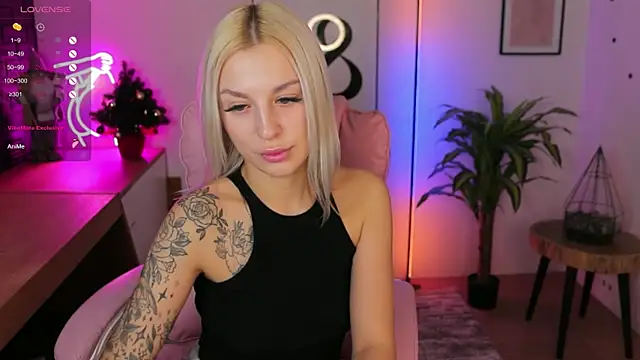 Crystal Barbie online show from 12/12/24, 02:48