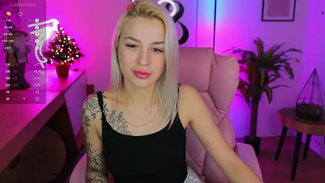 Crystal Barbie online show from 01/03/25, 11:55
