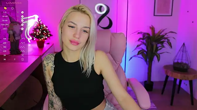 Crystal Barbie online show from 01/04/25, 05:58