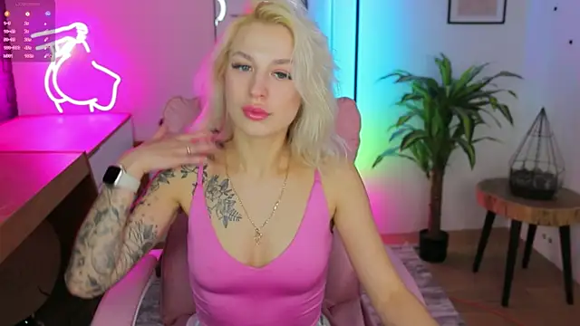 Crystal Barbie online show from 02/08/25, 01:43