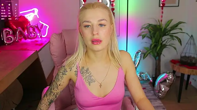 Crystal Barbie online show from 02/27/25, 10:42