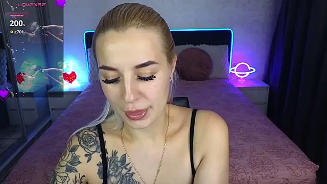 Crystal Barbie online show from 06/30/26, 10:44