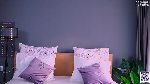 Snapshot of PannaDakota chatting on 10/21/25, 08:15 PannaDakota online show from 10/21/25, 08:15