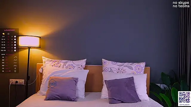 Snapshot of PannaDakota chatting on 10/22/25, 08:14 PannaDakota online show from 10/22/25, 08:14