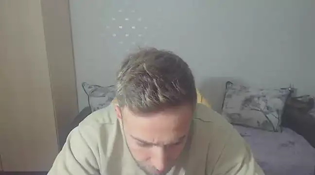 Snapshot of PrinceEagle chatting on 12/18/24, 07:41 PrinceEagle online show from 12/18/24, 07:41