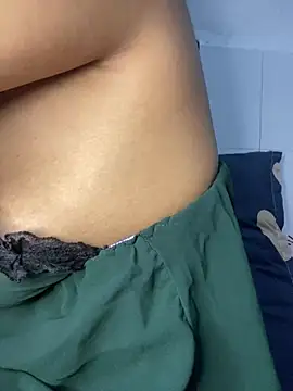 Snapshot of Sofia_xx2 chatting on 12/16/24, 07:04 Sofia xx2 online show from 12/16/24, 07:04