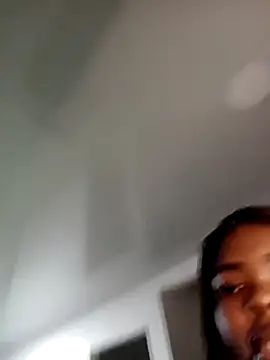 AdelynYasmin online show from 09/10/25, 09:20