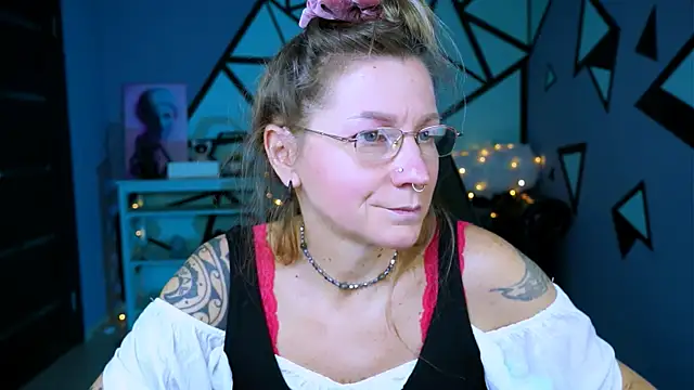 FridaTander online show from 12/22/24, 09:11
