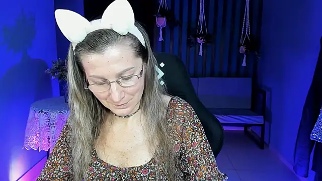 FridaTander online show from 01/17/25, 03:11