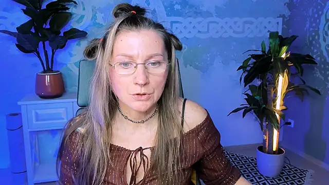 FridaTander online show from 01/19/25, 01:44