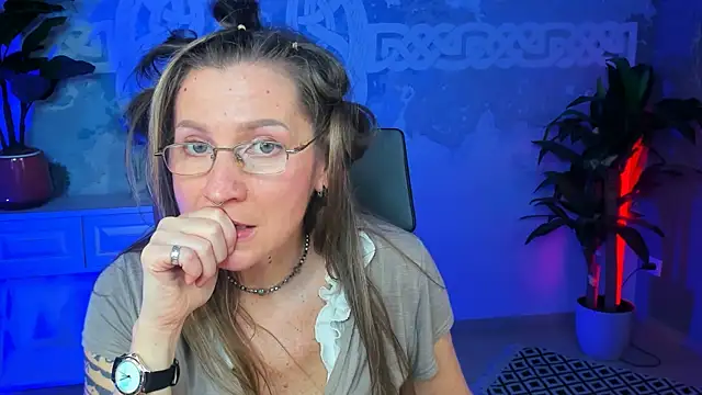 FridaTander online show from 02/03/25, 03:38