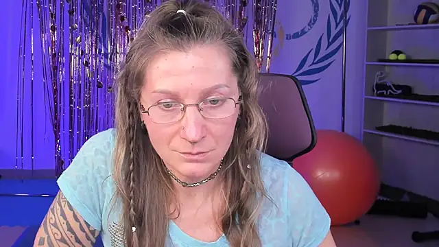 FridaTander online show from 02/24/25, 03:20