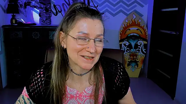 FridaTander online show from 02/28/25, 03:26
