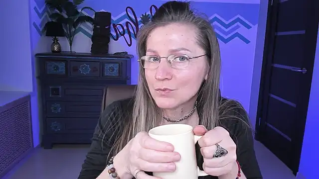 FridaTander online show from 03/09/25, 05:28