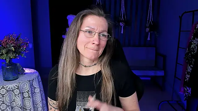 FridaTander online show from 03/17/25, 01:08