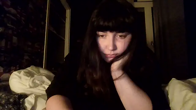 Lynylou online show from 09/14/25, 07:35