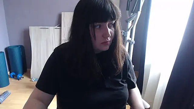 Lynylou online show from 09/15/25, 12:49