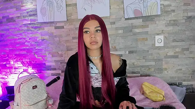 kendall as online show from 12/11/24, 09:34