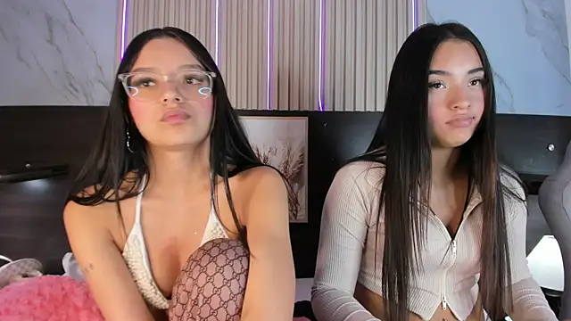 kendall as online show from 02/07/25, 05:29