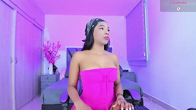 paula  cruzz online show from 07/21/26, 05:21
