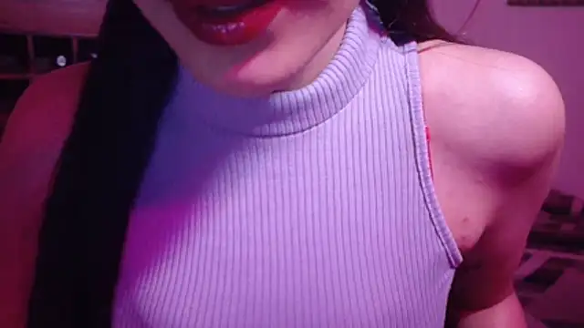 Snapshot of MidnightFlame chatting on 11/15/25, 01:51 MidnightFlame online show from 11/15/25, 01:51