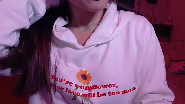 Snapshot of MidnightFlame chatting on 12/02/25, 11:56 MidnightFlame online show from 12/02/25, 11:56