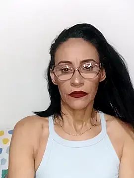 Snapshot of BarbaraMature chatting on 12/20/24, 06:56 BarbaraMature online show from 12/20/24, 06:56