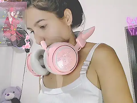 tifany19  online show from 10/16/25, 02:12