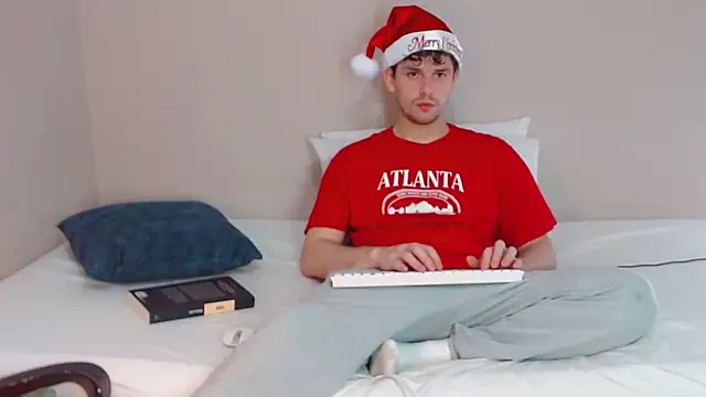 Elio555 online show from 12/26/24, 04:43