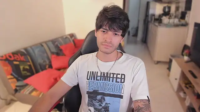 justin stark7 online show from 11/05/25, 09:26